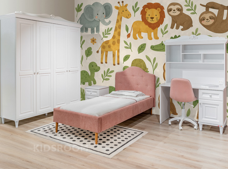 Lisa Tienerkamer | Lora | Dieren