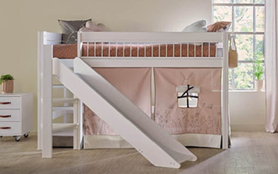 Halfhoogslaper met glijbaan